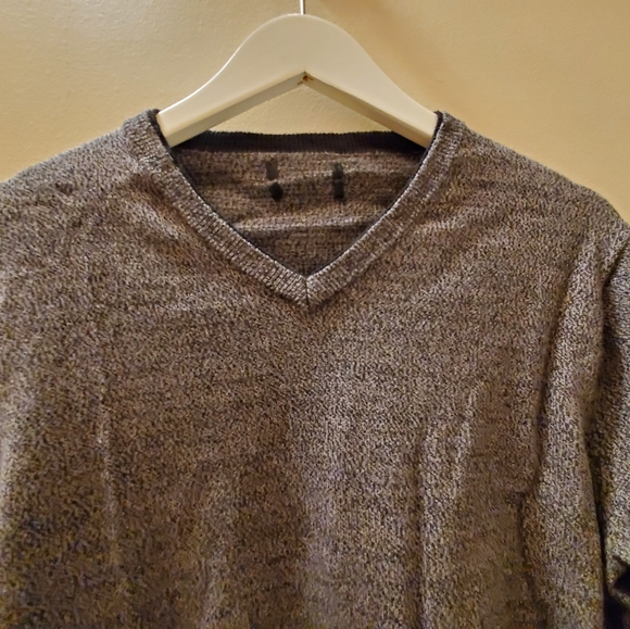 Attitude Grey v neck sweater 100% Pima cotton medium - Picture 4 of 4